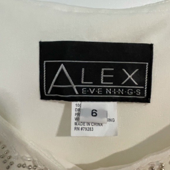 ALEX Evenings Ivory Beaded Sequin Accent Dress - Picture 10 of 13